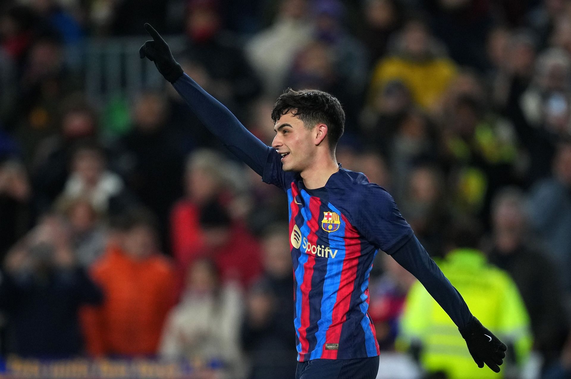 Pedri appears to be okay after suffering knock.